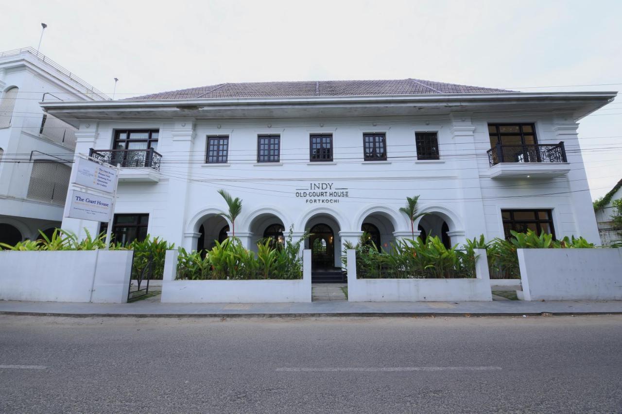 Отель Alpha Old Court House Коччи Экстерьер фото